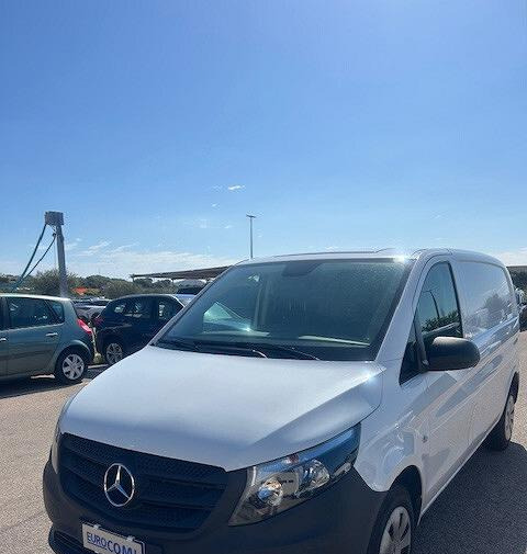 Mercedes-Benz VITO FURGONE 114 Traz Ant - Furgón: foto 5 Mercedes-Benz VITO FURGONE 114 Traz Ant - Furgón: foto 5