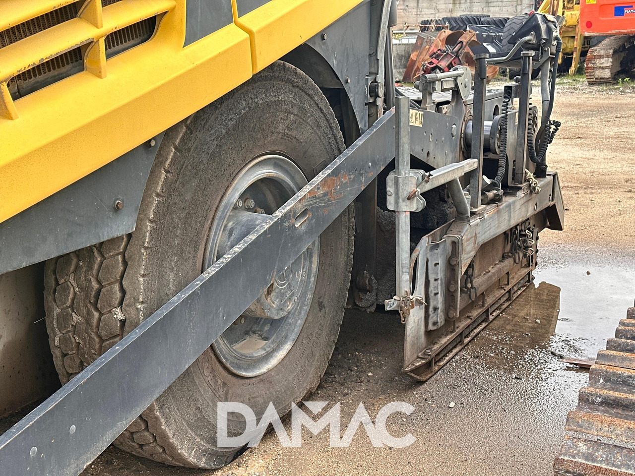 Pavimentadora de asfalto BOMAG BF600 P-2: foto 17 Pavimentadora de asfalto BOMAG BF600 P-2: foto 17