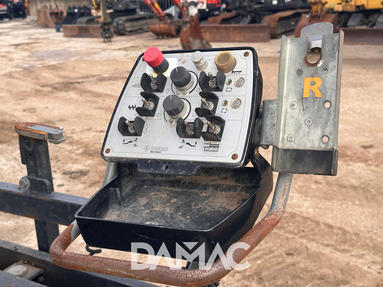 Pavimentadora de asfalto BOMAG BF600 P-2: foto 8 Pavimentadora de asfalto BOMAG BF600 P-2: foto 8