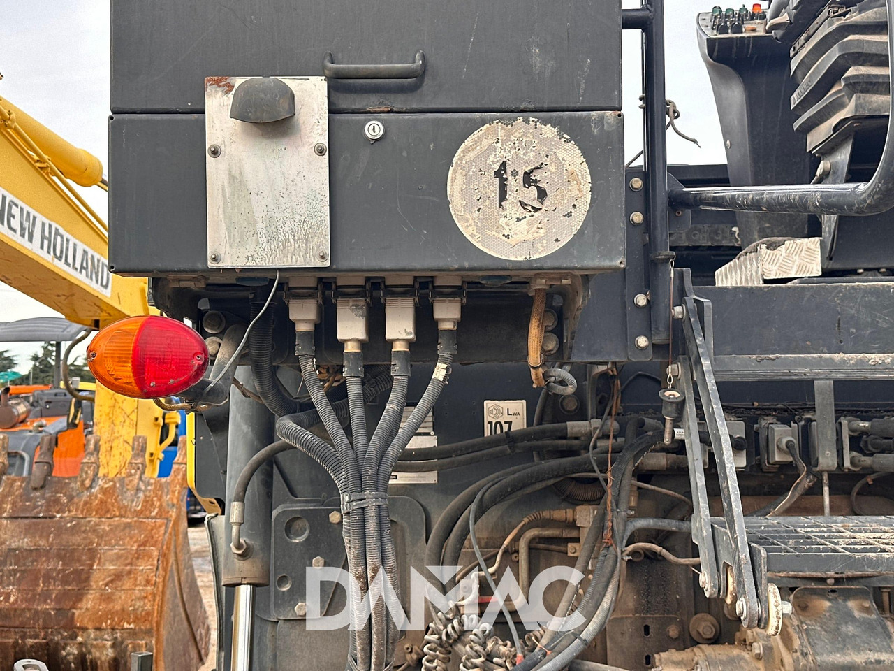 Pavimentadora de asfalto BOMAG BF600 P-2: foto 10 Pavimentadora de asfalto BOMAG BF600 P-2: foto 10