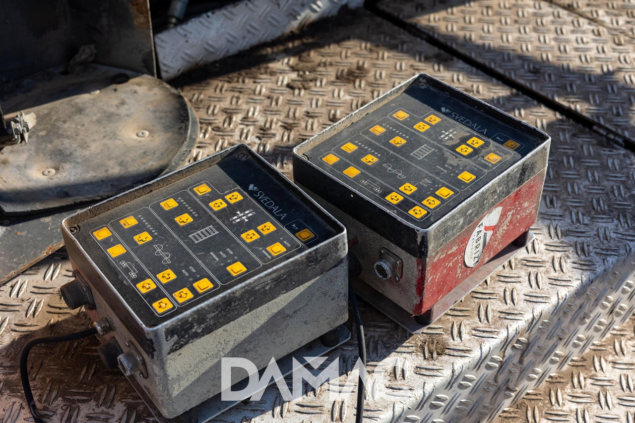 Pavimentadora de asfalto DYNAPAC F121-4W: foto 19 Pavimentadora de asfalto DYNAPAC F121-4W: foto 19