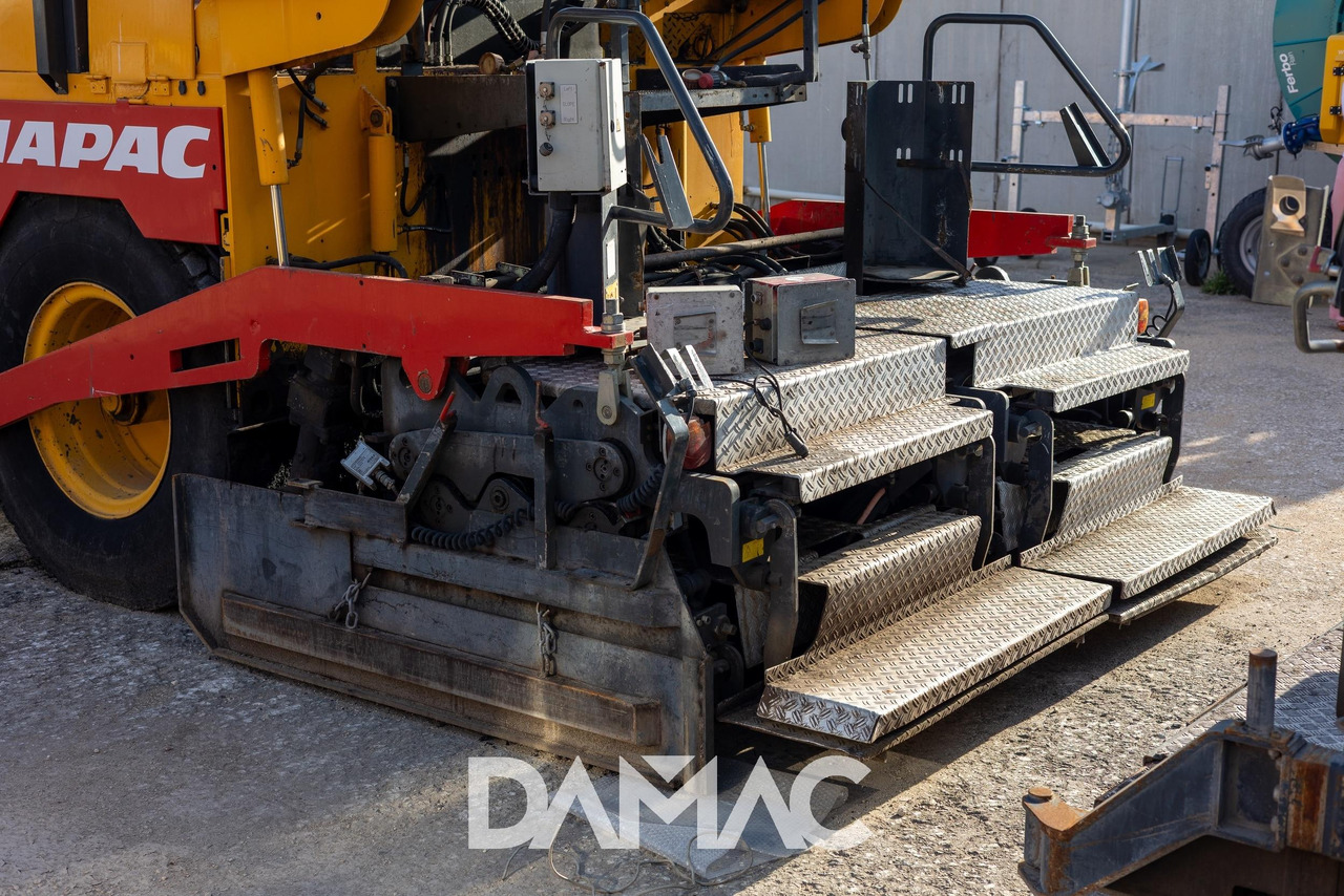 Pavimentadora de asfalto DYNAPAC F121-4W: foto 9 Pavimentadora de asfalto DYNAPAC F121-4W: foto 9