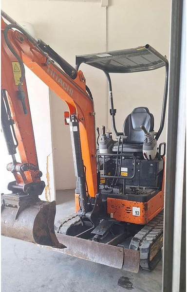 Hitachi ZX19U - Miniexcavadora: foto 2 Hitachi ZX19U - Miniexcavadora: foto 2