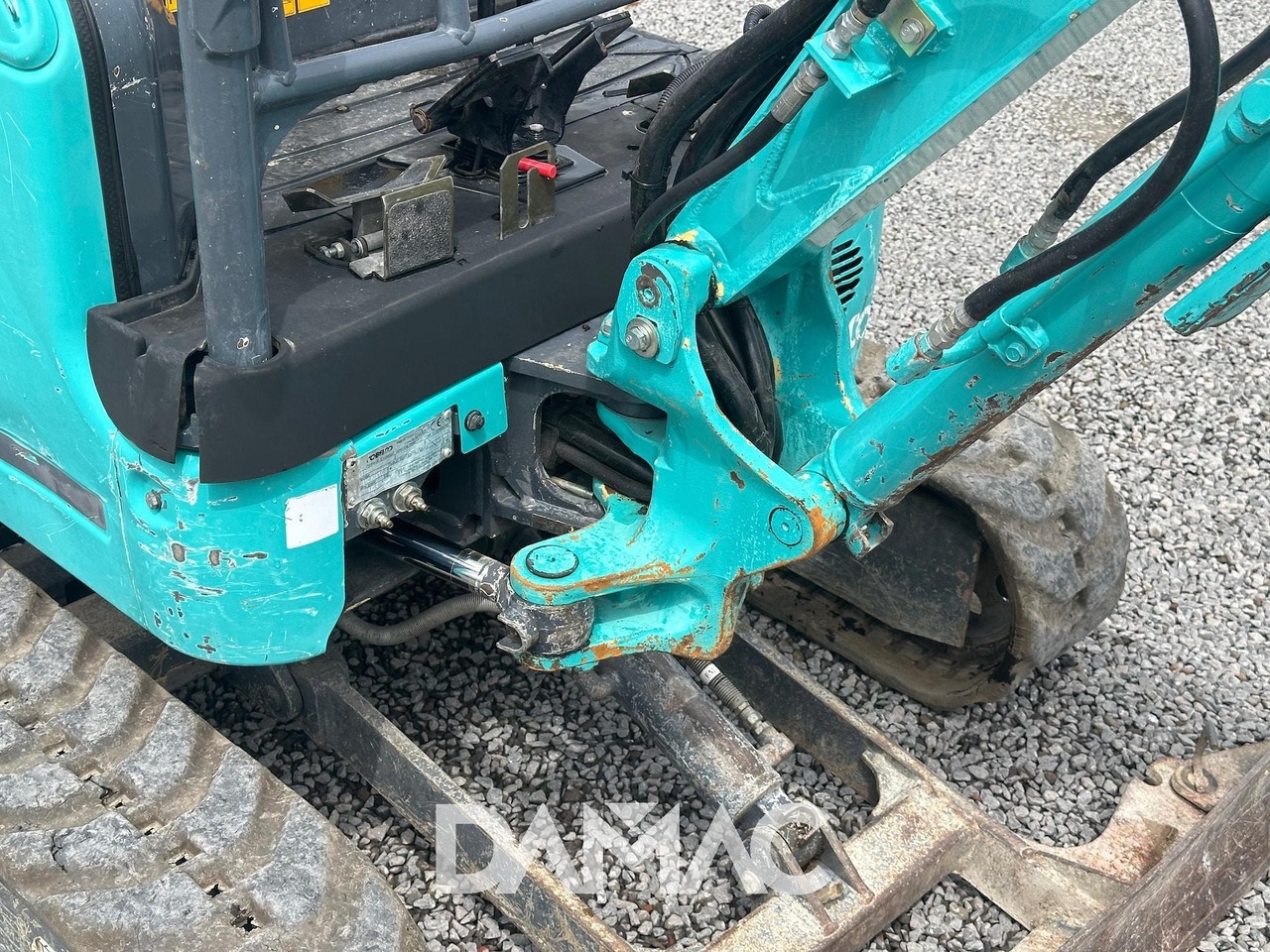 Miniexcavadora KOBELCO SK17SR-3E: foto 16 Miniexcavadora KOBELCO SK17SR-3E: foto 16