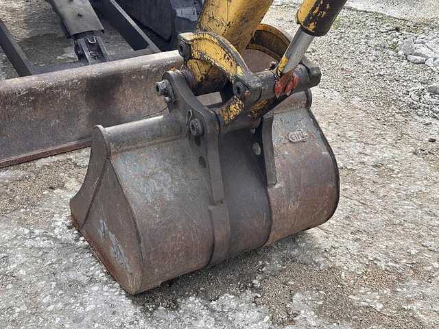Komatsu PC30 - Miniexcavadora: foto 5 Komatsu PC30 - Miniexcavadora: foto 5