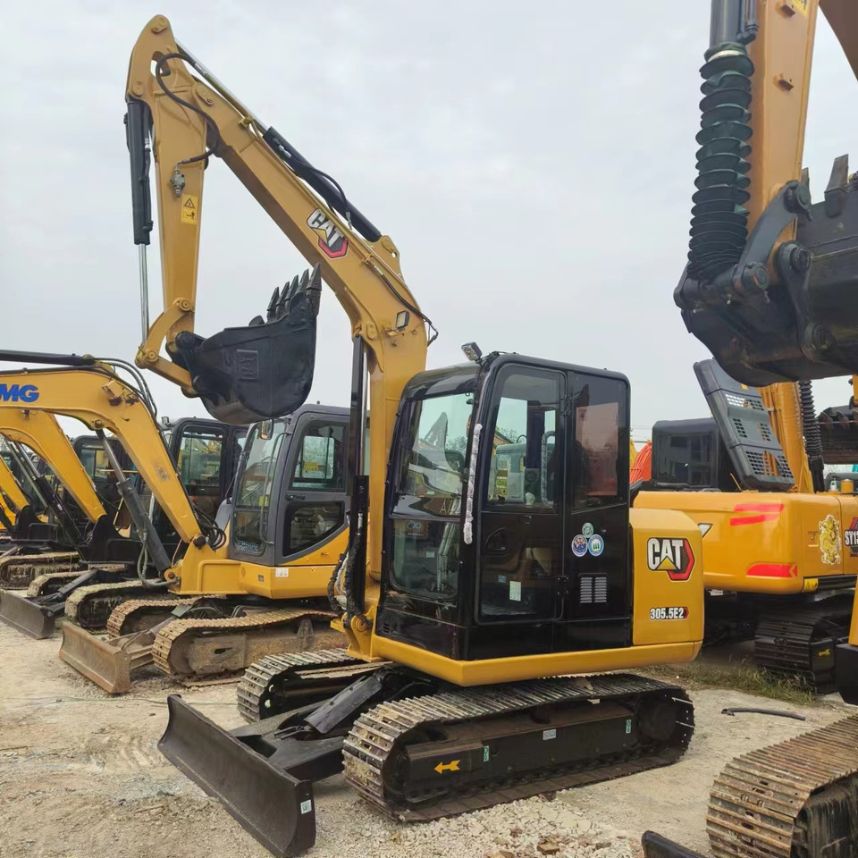 CATERPILLAR 305.5E2 - Miniexcavadora: foto 2 CATERPILLAR 305.5E2 - Miniexcavadora: foto 2