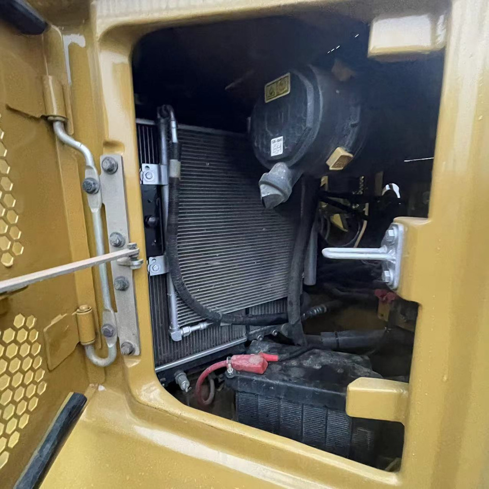 Excavadora de cadenas CATERPILLAR 307.5 [ Copy ]: foto 9