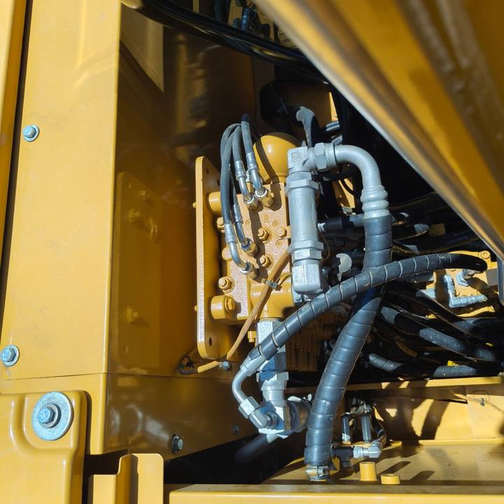 Excavadora de cadenas CATERPILLAR 307E2: foto 7