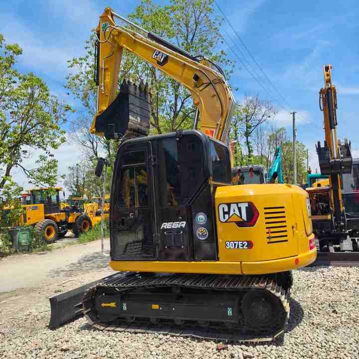 CATERPILLAR 307E2 - Excavadora de cadenas: foto 1 CATERPILLAR 307E2 - Excavadora de cadenas: foto 1