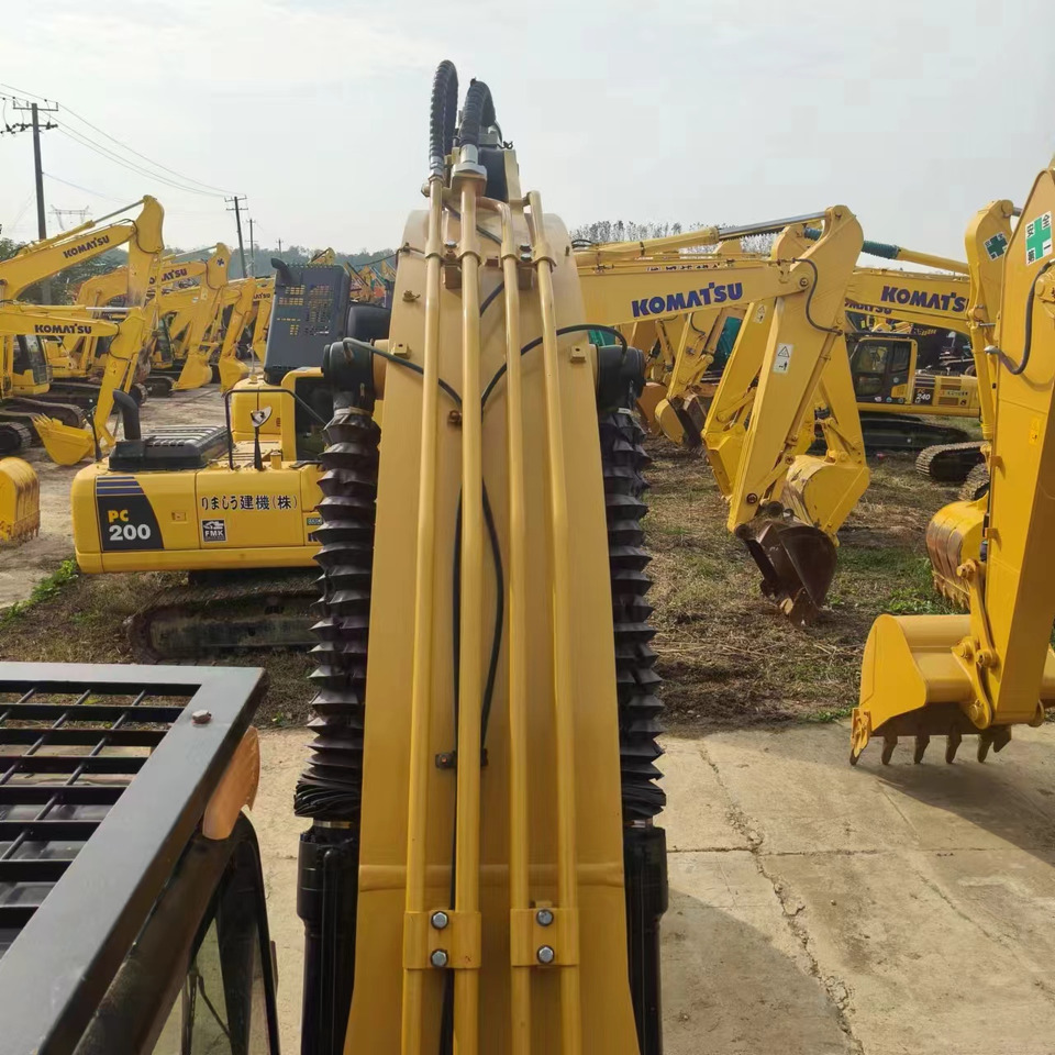 Excavadora de cadenas CATERPILLAR 320D2L: foto 6