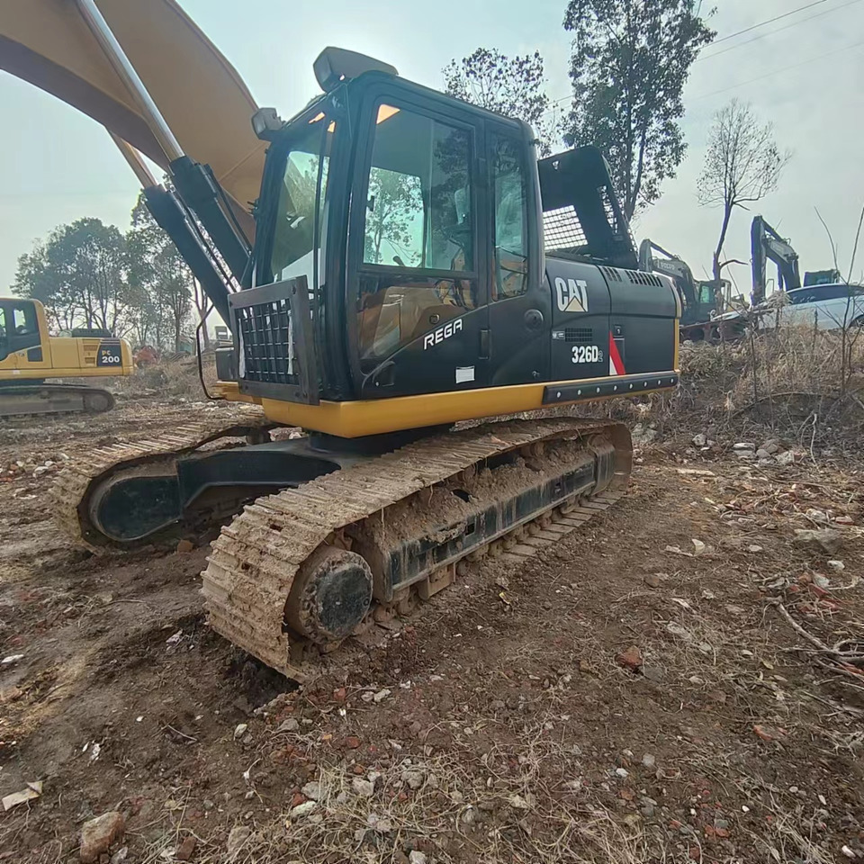 Excavadora de cadenas CATERPILLAR 326D: foto 6