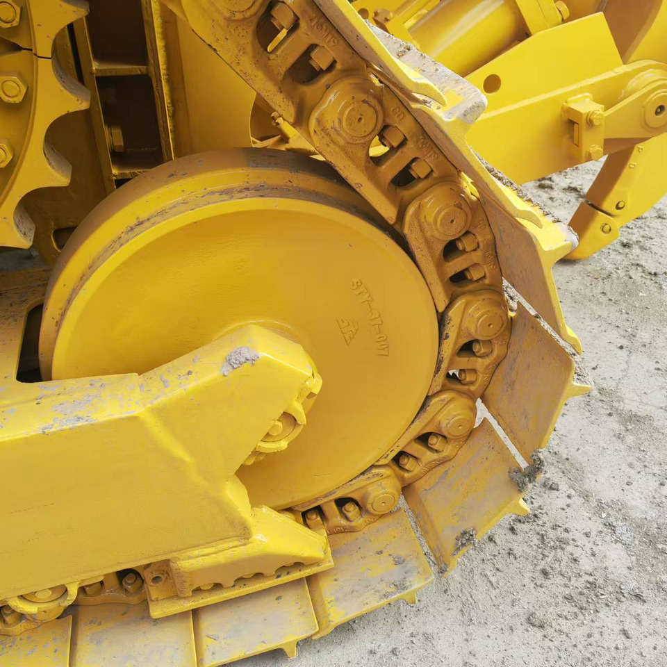 Bulldozer CATERPILLAR D8R: foto 8