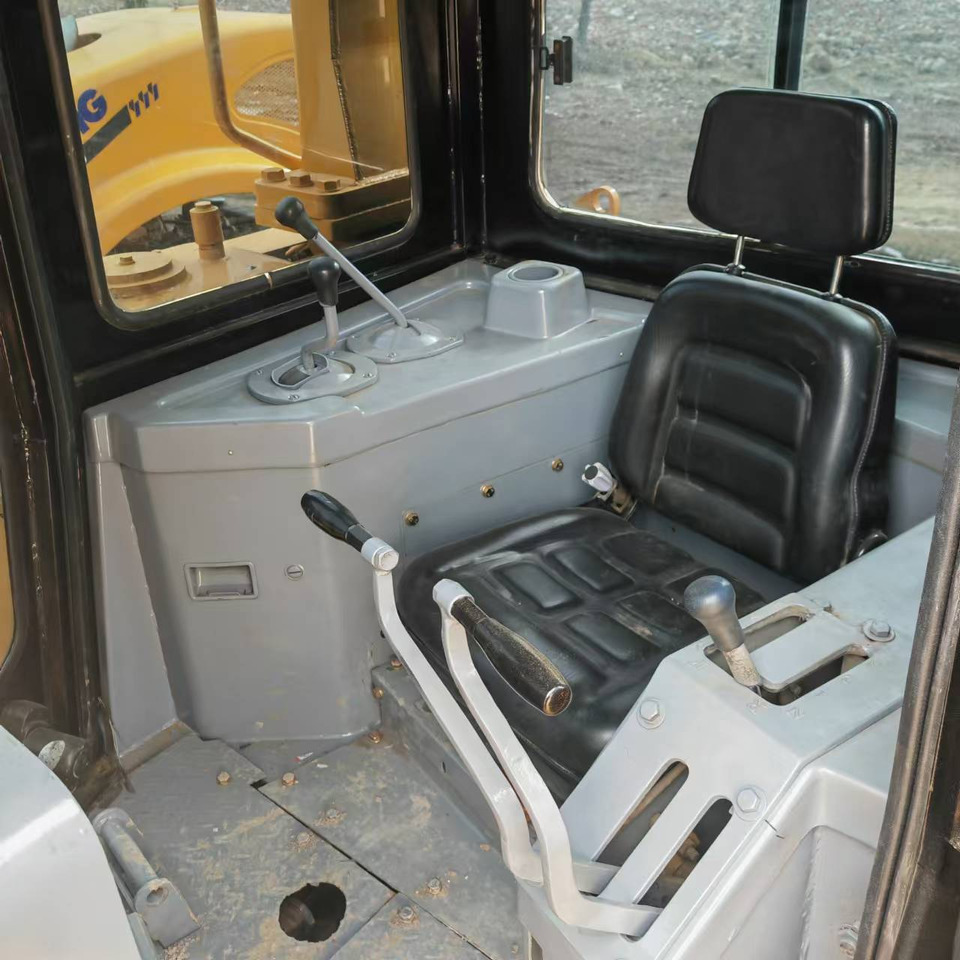 Bulldozer CATERPILLAR D8R: foto 16