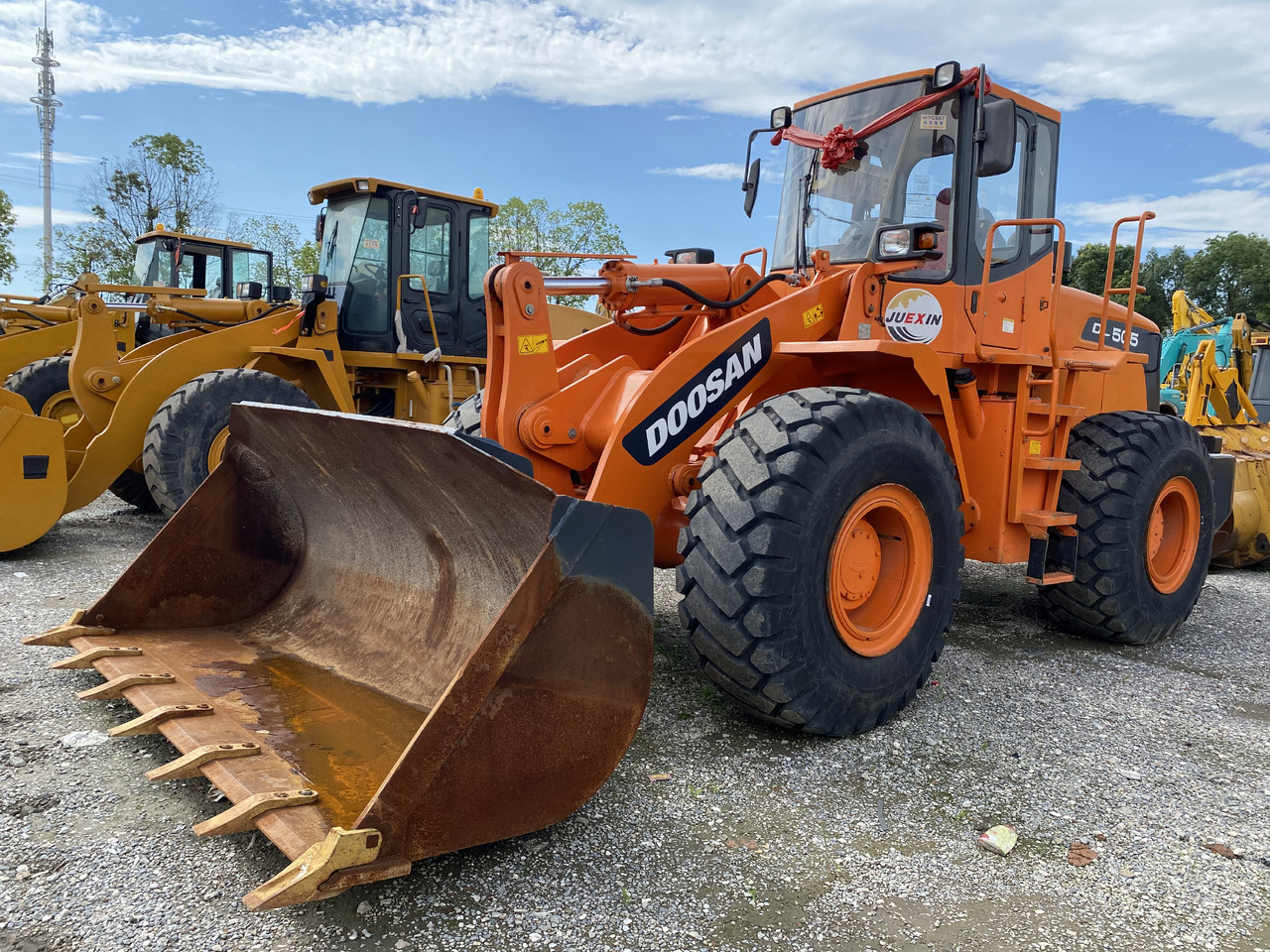DOOSAN DL505 - Cargadora de ruedas: foto 1 DOOSAN DL505 - Cargadora de ruedas: foto 1