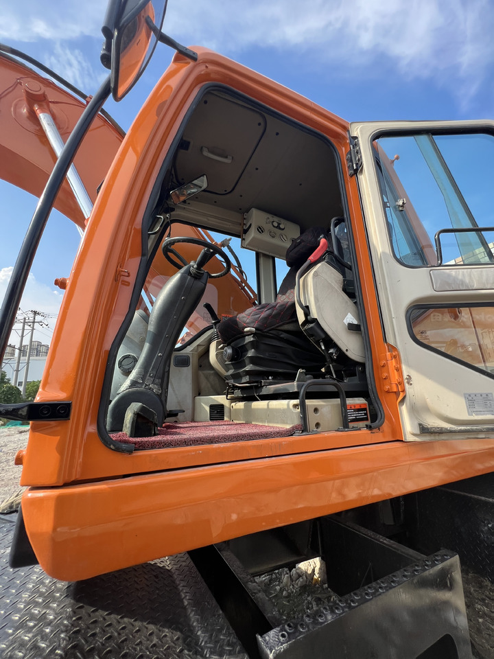 DOOSAN DX210 - Excavadora de ruedas: foto 3 DOOSAN DX210 - Excavadora de ruedas: foto 3