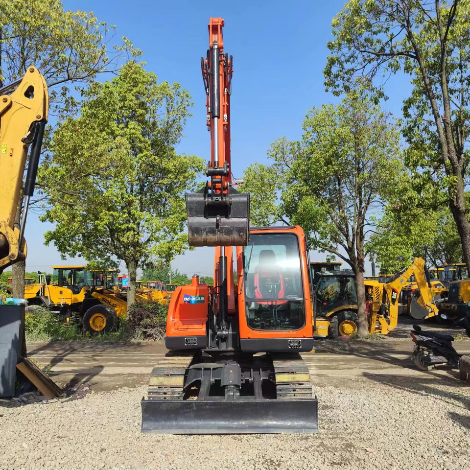DOOSAN DX75 - Miniexcavadora: foto 4 DOOSAN DX75 - Miniexcavadora: foto 4
