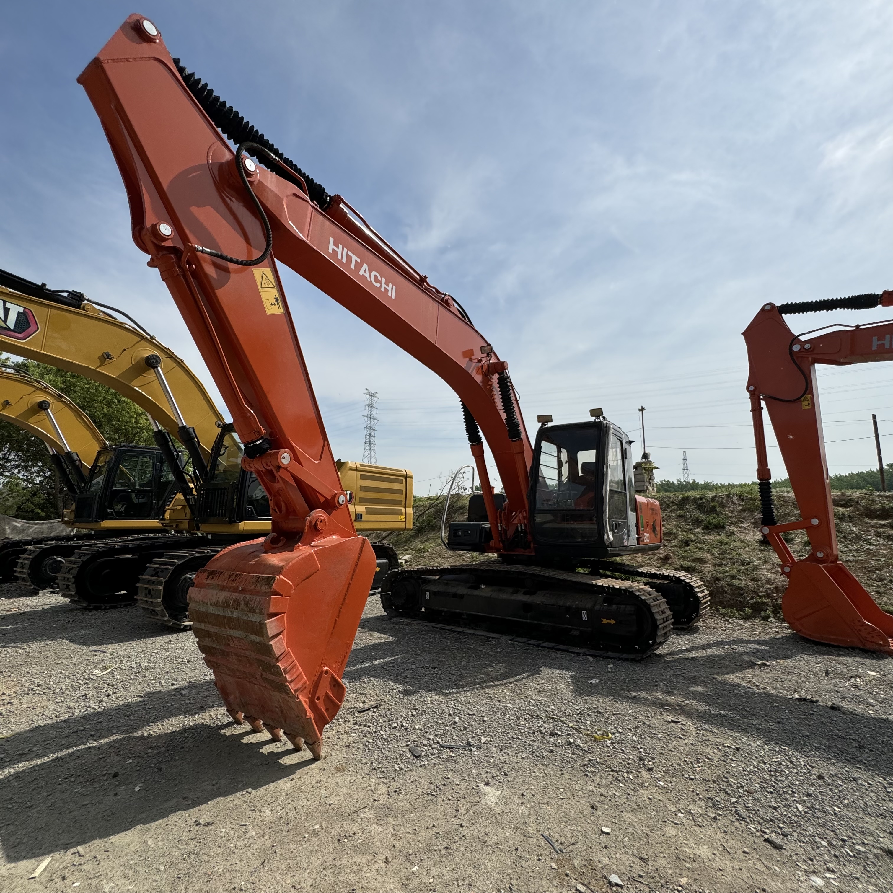 Excavadora de cadenas HITACHI ZX200: foto 9 Excavadora de cadenas HITACHI ZX200: foto 9