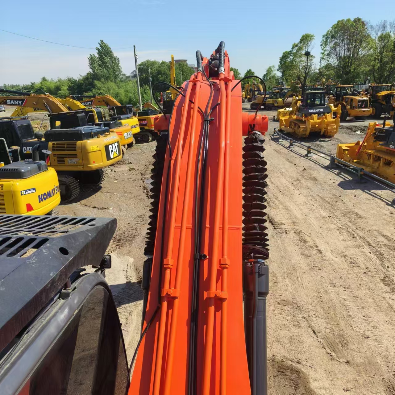 Excavadora de cadenas HITACHI ZX240: foto 11