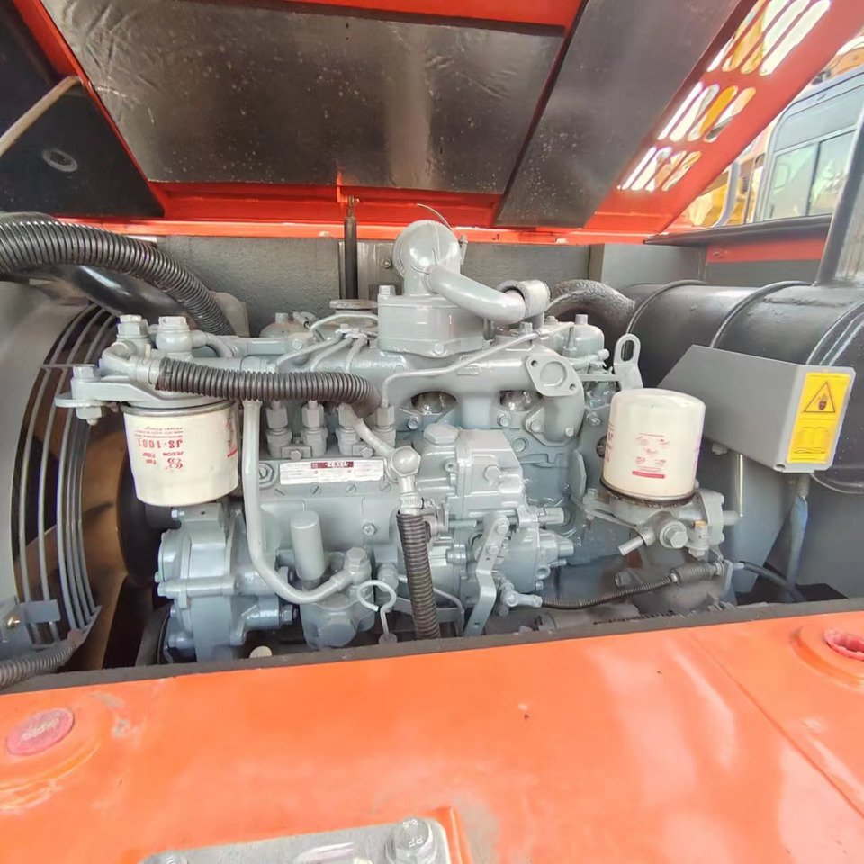 Excavadora de cadenas HITACHI ZX70: foto 9