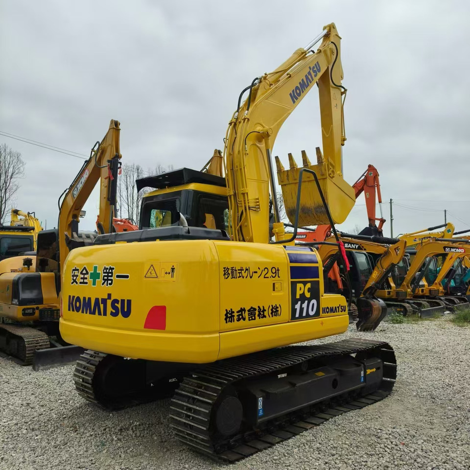 Excavadora de cadenas KOMATSU PC110: foto 9