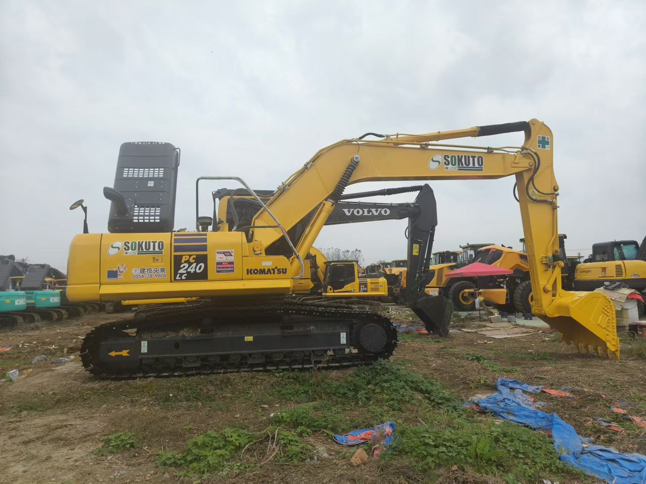 KOMATSU PC240LC-8 - Excavadora de cadenas: foto 3 KOMATSU PC240LC-8 - Excavadora de cadenas: foto 3