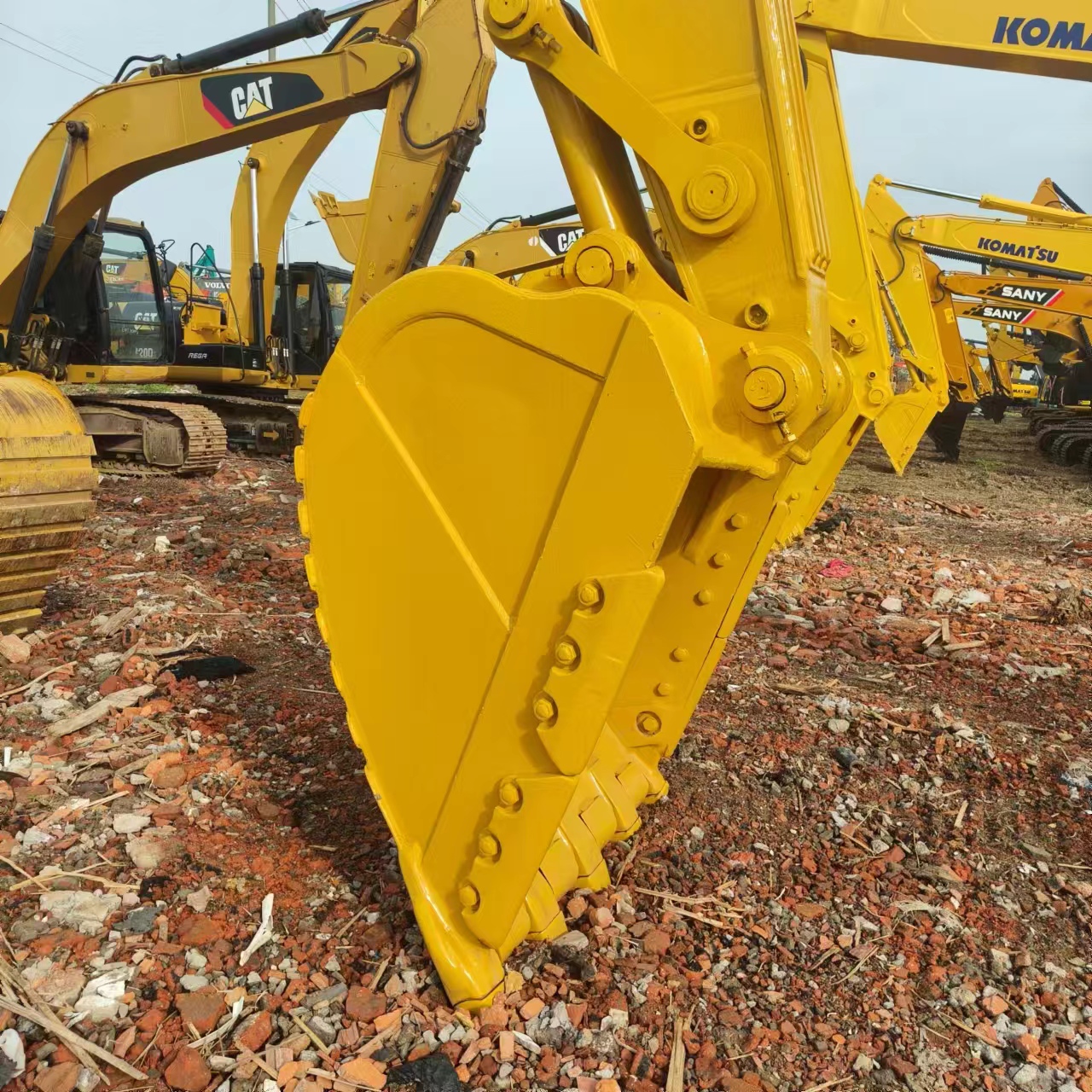 Excavadora de cadenas KOMATSU PC400: foto 6