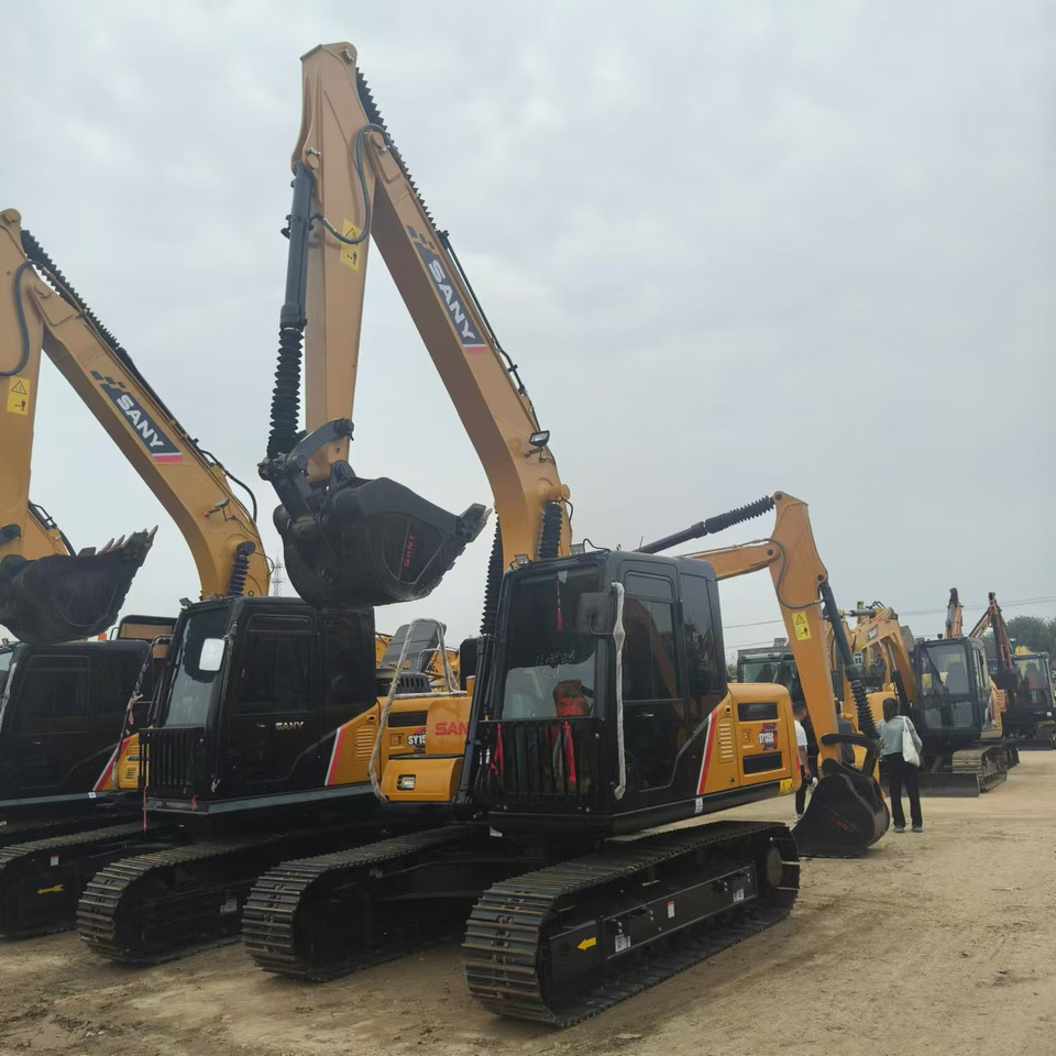 SANY SY135C - Excavadora de cadenas: foto 2 SANY SY135C - Excavadora de cadenas: foto 2