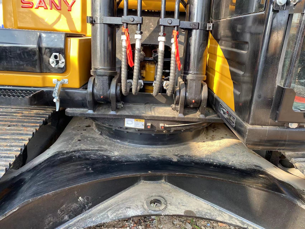 SANY SY235H - Excavadora de cadenas: foto 3 SANY SY235H - Excavadora de cadenas: foto 3