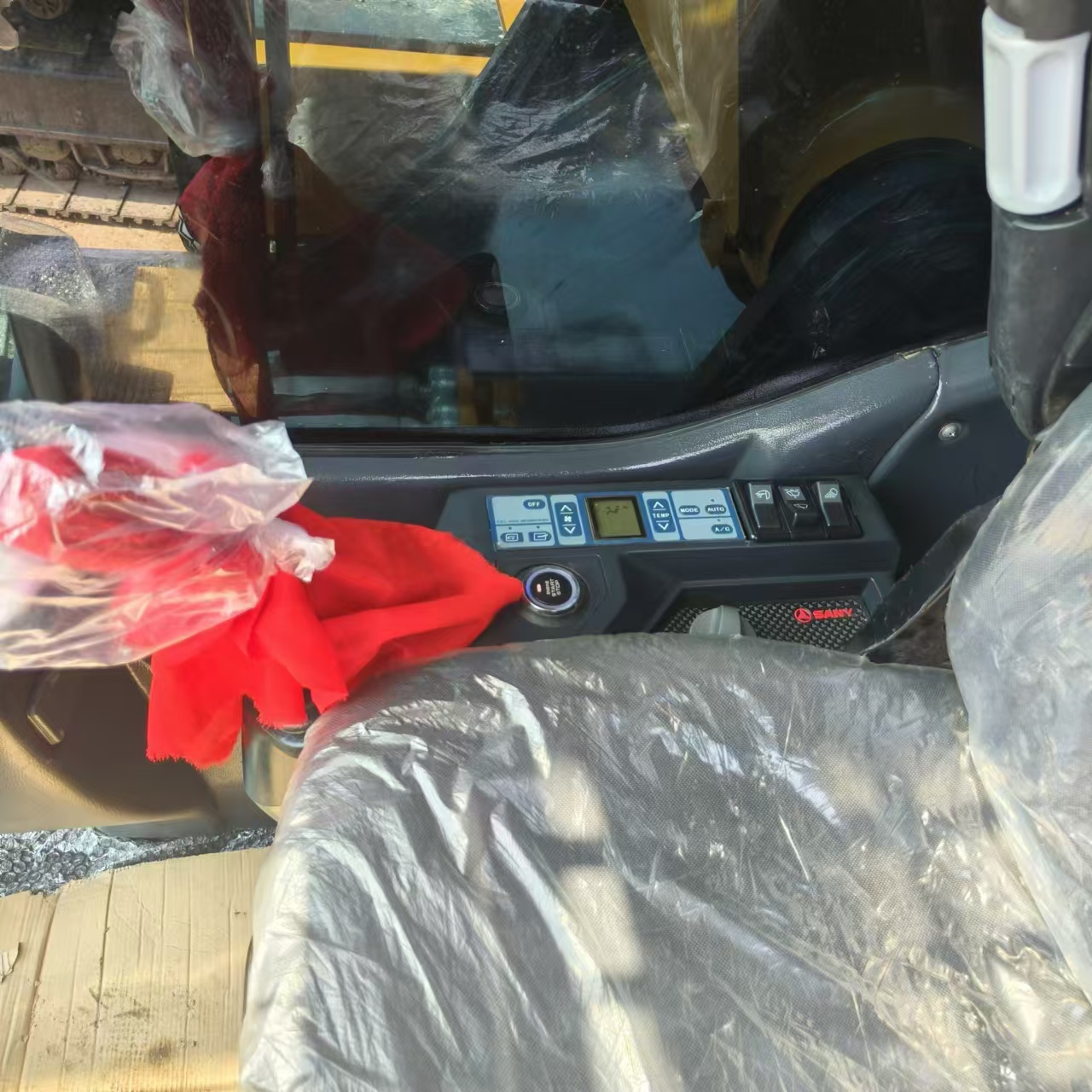 Excavadora de cadenas SANY SY365H: foto 10 Excavadora de cadenas SANY SY365H: foto 10