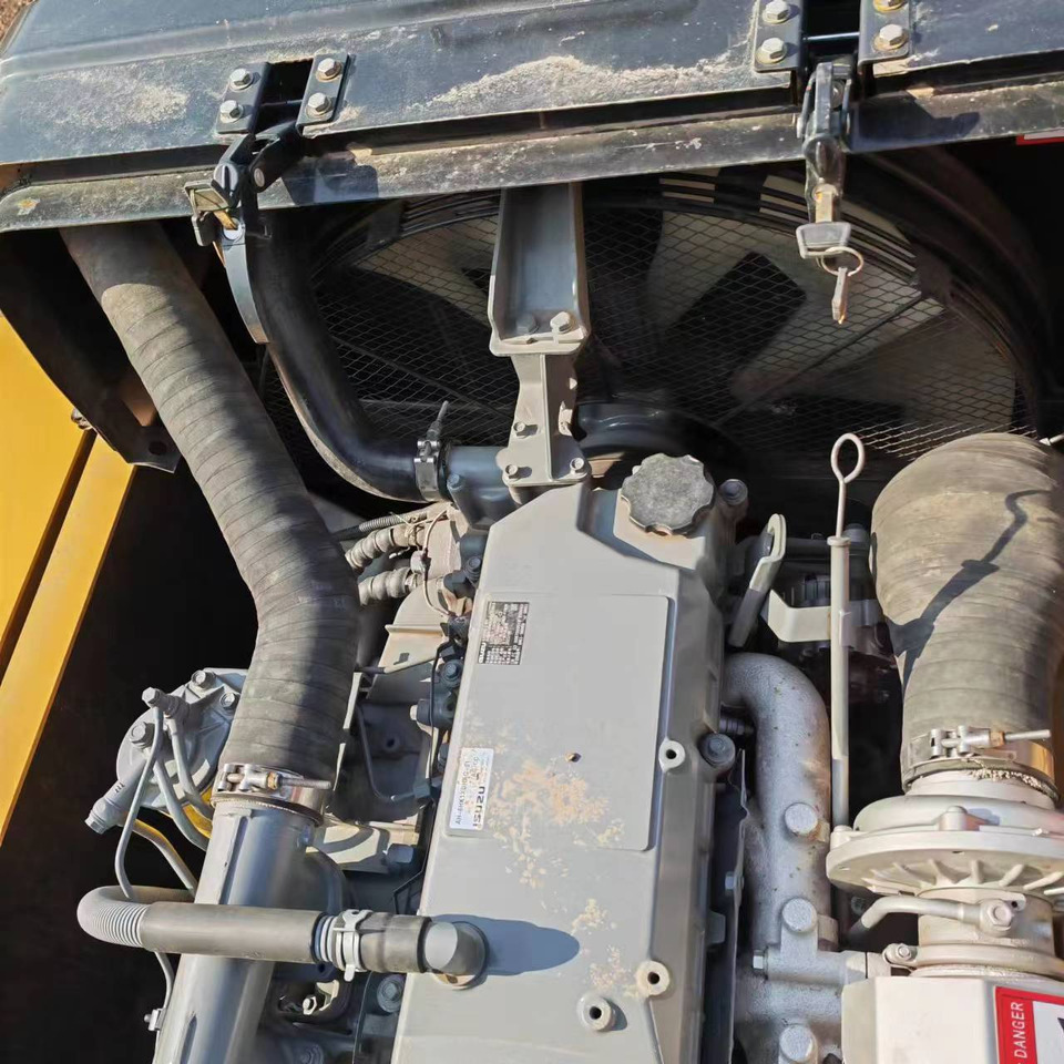 Excavadora de cadenas SANY SY365H: foto 22