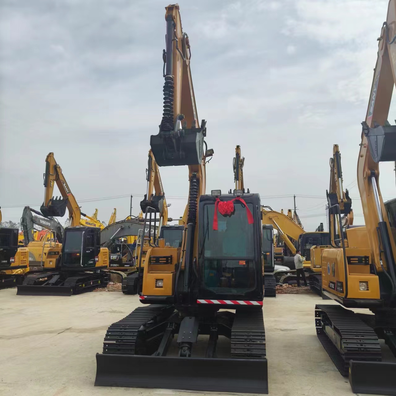 SANY SY75C - Excavadora de cadenas: foto 4 SANY SY75C - Excavadora de cadenas: foto 4