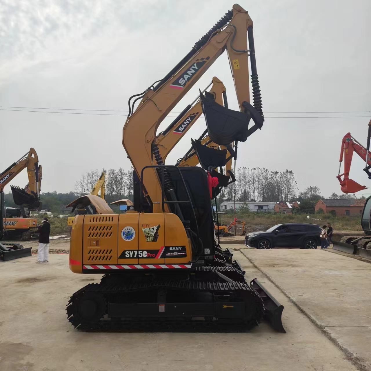 SANY SY75C - Excavadora de cadenas: foto 1 SANY SY75C - Excavadora de cadenas: foto 1
