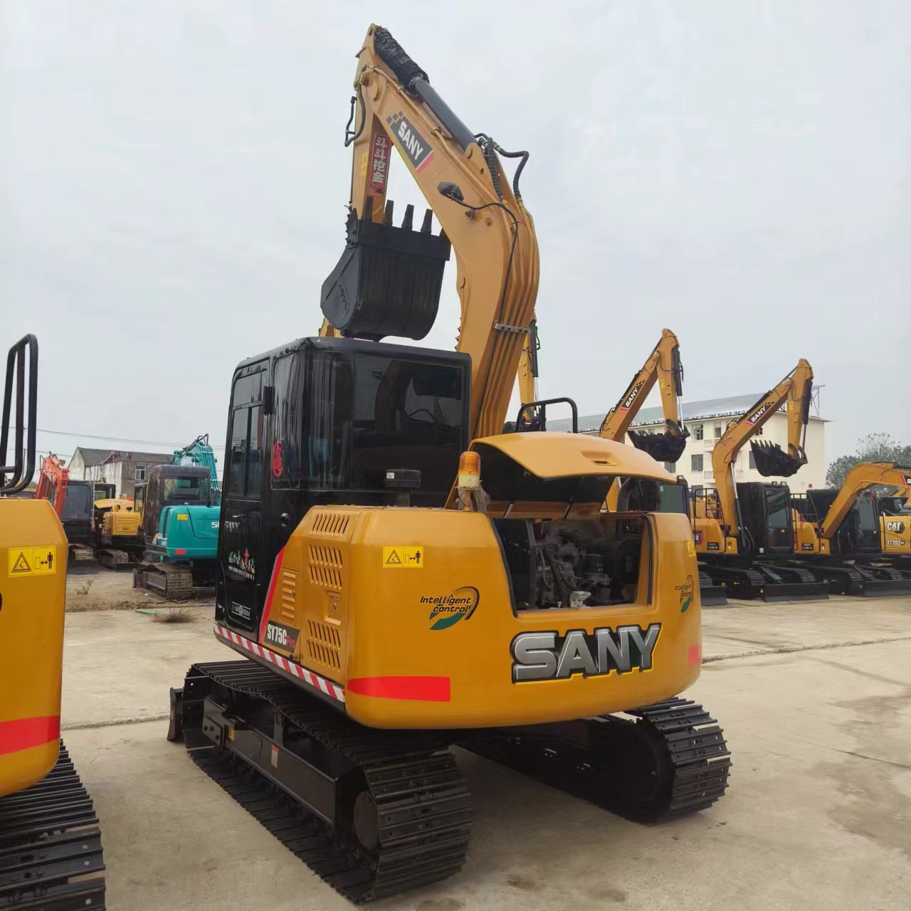 SANY SY75C - Excavadora de cadenas: foto 2 SANY SY75C - Excavadora de cadenas: foto 2