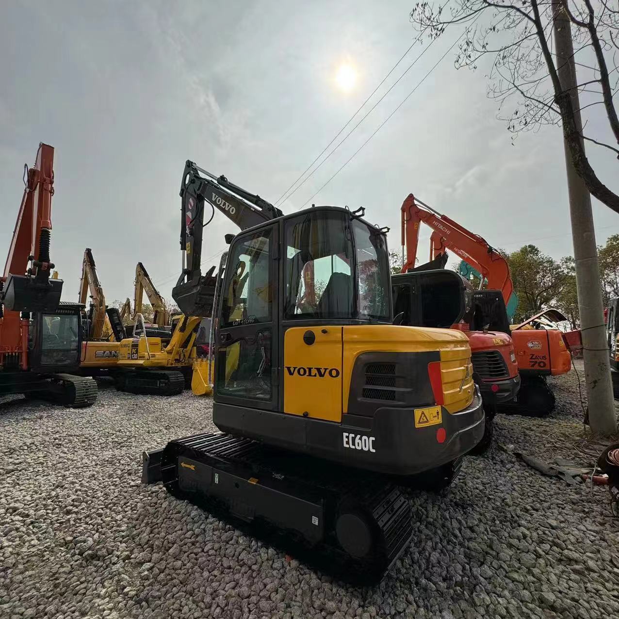 VOLVO EC60 - Miniexcavadora: foto 3 VOLVO EC60 - Miniexcavadora: foto 3