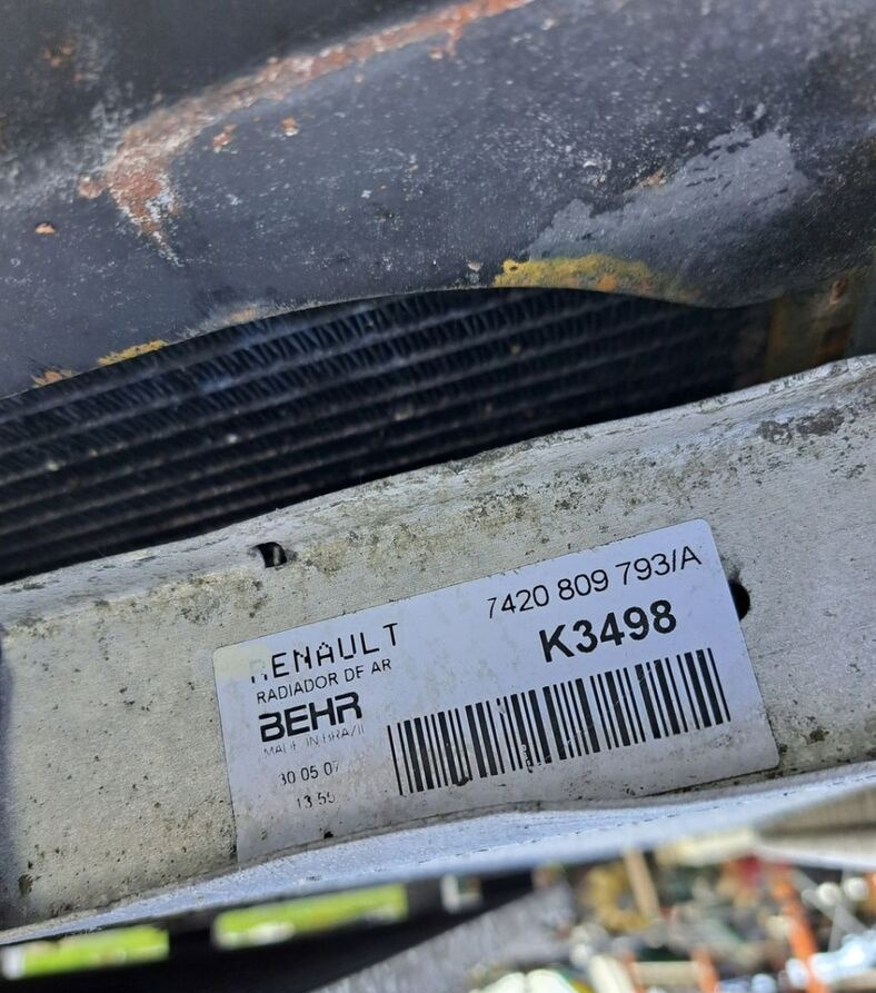 Behr KOMPLET CHŁODNIC RENAULT MIDLUM DXI 5 - Radiador para Camión: foto 3 Behr KOMPLET CHŁODNIC RENAULT MIDLUM DXI 5 - Radiador para Camión: foto 3
