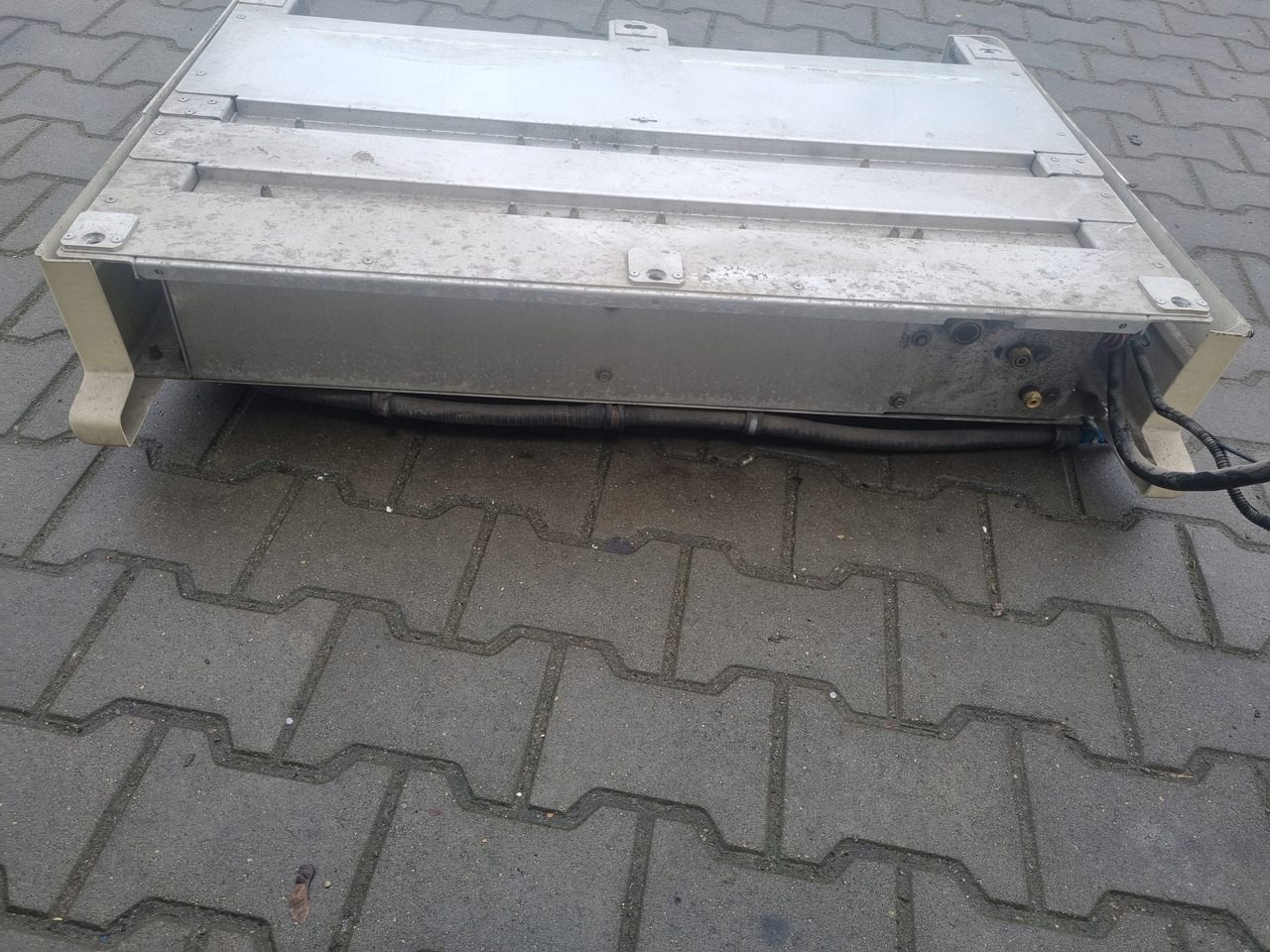 Carrier NAWIEW AGREGATU CHŁODNICZEGO CARRIER TRANSICOLD AVPA MTS1 100-h mts11-h12 - Sistema de refrigeración para Remolque: foto 5 Carrier NAWIEW AGREGATU CHŁODNICZEGO CARRIER TRANSICOLD AVPA MTS1 100-h mts11-h12 - Sistema de refrigeración para Remolque: foto 5