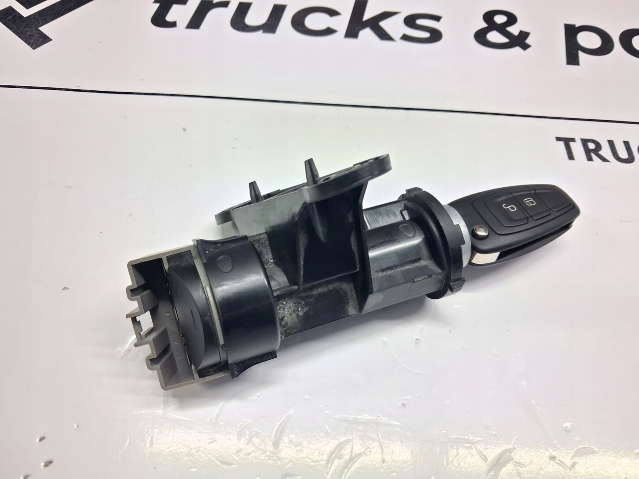 FORD STACYJKA Z KLUCZYKIEM FORD F-MAX EURO 6 - Sistema eléctrico para Camión: foto 5 FORD STACYJKA Z KLUCZYKIEM FORD F-MAX EURO 6 - Sistema eléctrico para Camión: foto 5