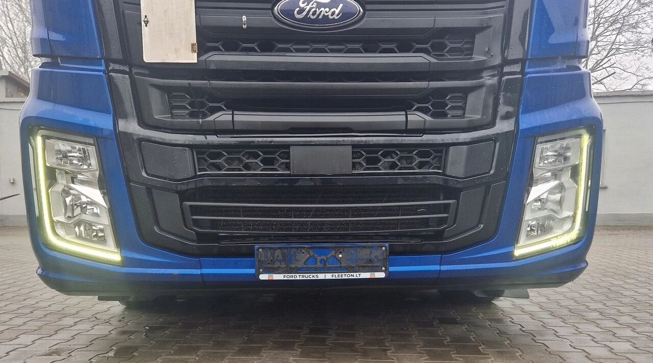 Ford KOMPLETNY PRZÓD LAMPA GRILL ATRAPA BELKA F MAX TRUCKS CARGO Ford for Ford FORD F MAX TRUCKS CARGO - Parachoques: foto 4 Ford KOMPLETNY PRZÓD LAMPA GRILL ATRAPA BELKA F MAX TRUCKS CARGO Ford for Ford FORD F MAX TRUCKS CARGO - Parachoques: foto 4
