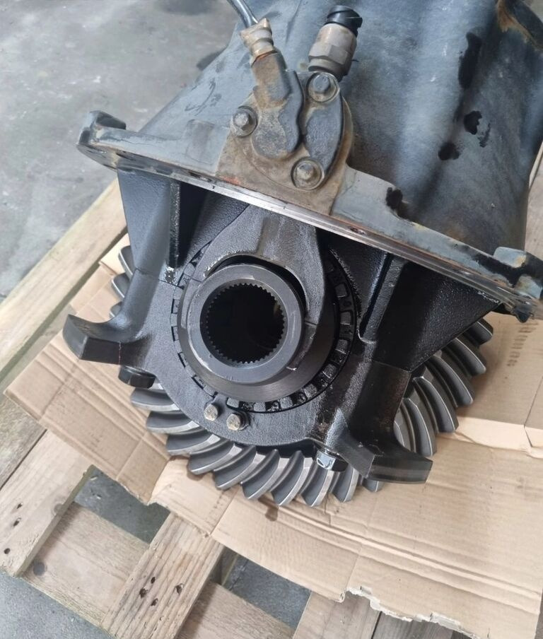 Ford WKŁAD MOSTU DYFER GŁÓWKA F-MAX 500 CARGO FSS470F R2.313 HC 46-42 Ford Cargo - Diferencial para Camión: foto 1 Ford WKŁAD MOSTU DYFER GŁÓWKA F-MAX 500 CARGO FSS470F R2.313 HC 46-42 Ford Cargo - Diferencial para Camión: foto 1