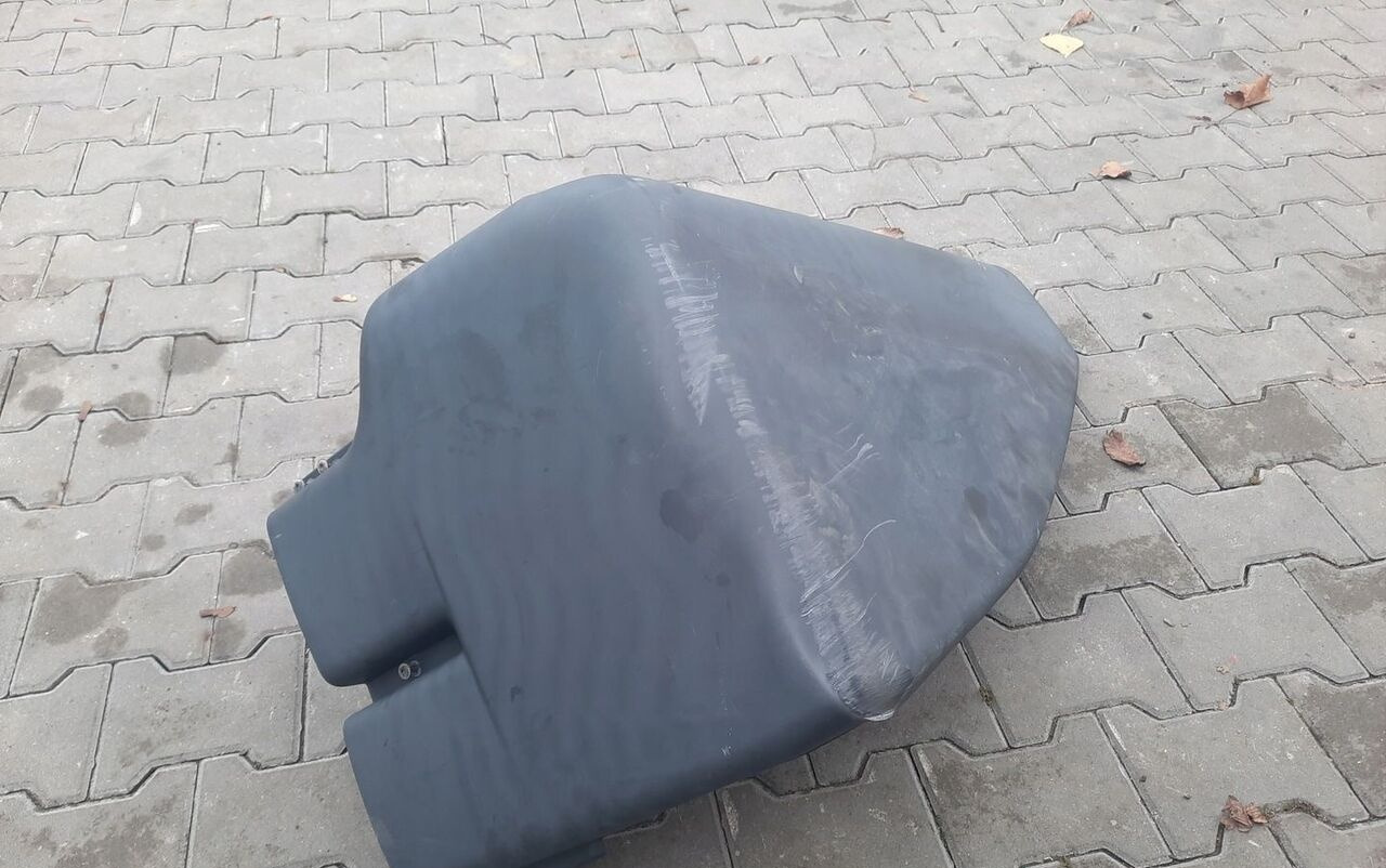 KOMIN WLOT POWIETRZA CZAPKA KABINY 21285236 Volvo FH 4 - Sistema de admisión de aire para Camión: foto 3 KOMIN WLOT POWIETRZA CZAPKA KABINY 21285236 Volvo FH 4 - Sistema de admisión de aire para Camión: foto 3