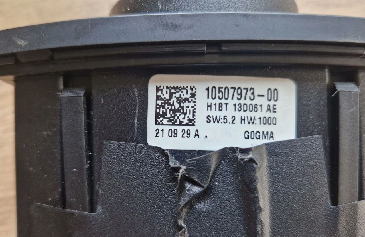PRZEŁĄCZNIK STEROWNIK PANEL ŚWIATEŁ FORD F-MAX CARGO Ford F-MAX CARGO H1BT13D061AE Ford F-MAX CARGO - Sistema eléctrico para Camión: foto 2 PRZEŁĄCZNIK STEROWNIK PANEL ŚWIATEŁ FORD F-MAX CARGO Ford F-MAX CARGO H1BT13D061AE Ford F-MAX CARGO - Sistema eléctrico para Camión: foto 2