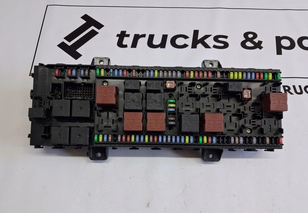 RENAULT PŁYTA BEZPIECZNIKÓW SKRZYNKA RENAULT GAMA T RANGE 22821376 P02 - Fusible para Camión: foto 2 RENAULT PŁYTA BEZPIECZNIKÓW SKRZYNKA RENAULT GAMA T RANGE 22821376 P02 - Fusible para Camión: foto 2
