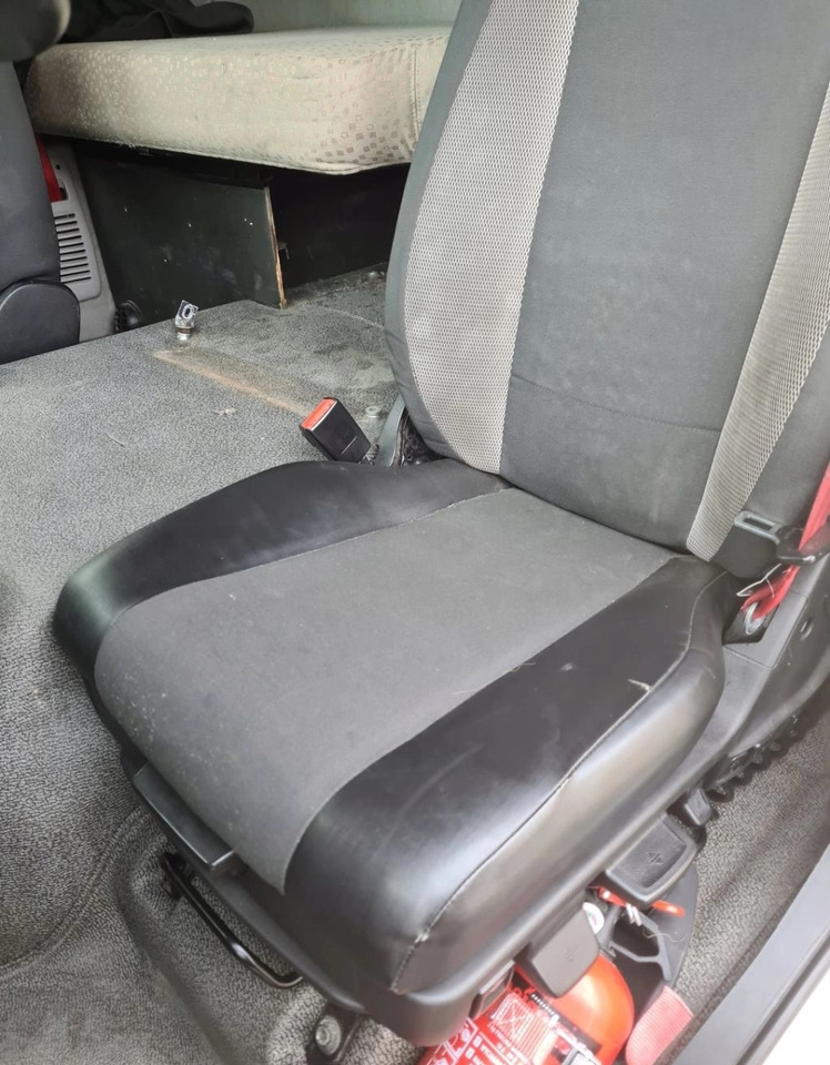 RENAULT PNEUMATYCZNY KIEROWCY - Asiento: foto 3 RENAULT PNEUMATYCZNY KIEROWCY - Asiento: foto 3
