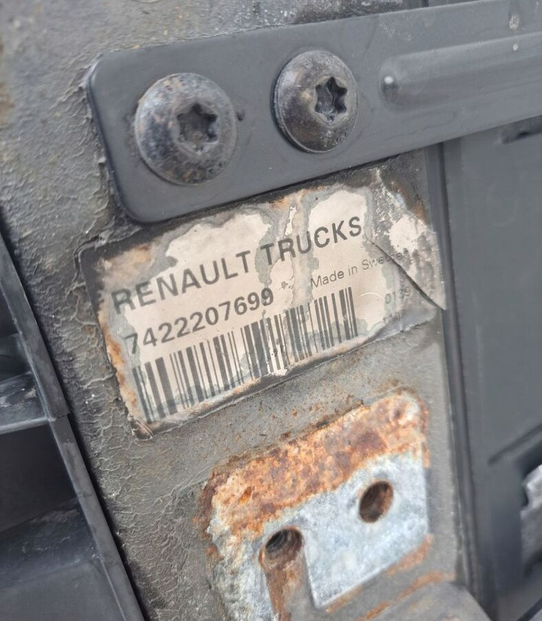 Renault KOMPLET CHŁODNICA RENAULT GAMA T RANGE DTI 11 - Radiador para Camión: foto 2 Renault KOMPLET CHŁODNICA RENAULT GAMA T RANGE DTI 11 - Radiador para Camión: foto 2