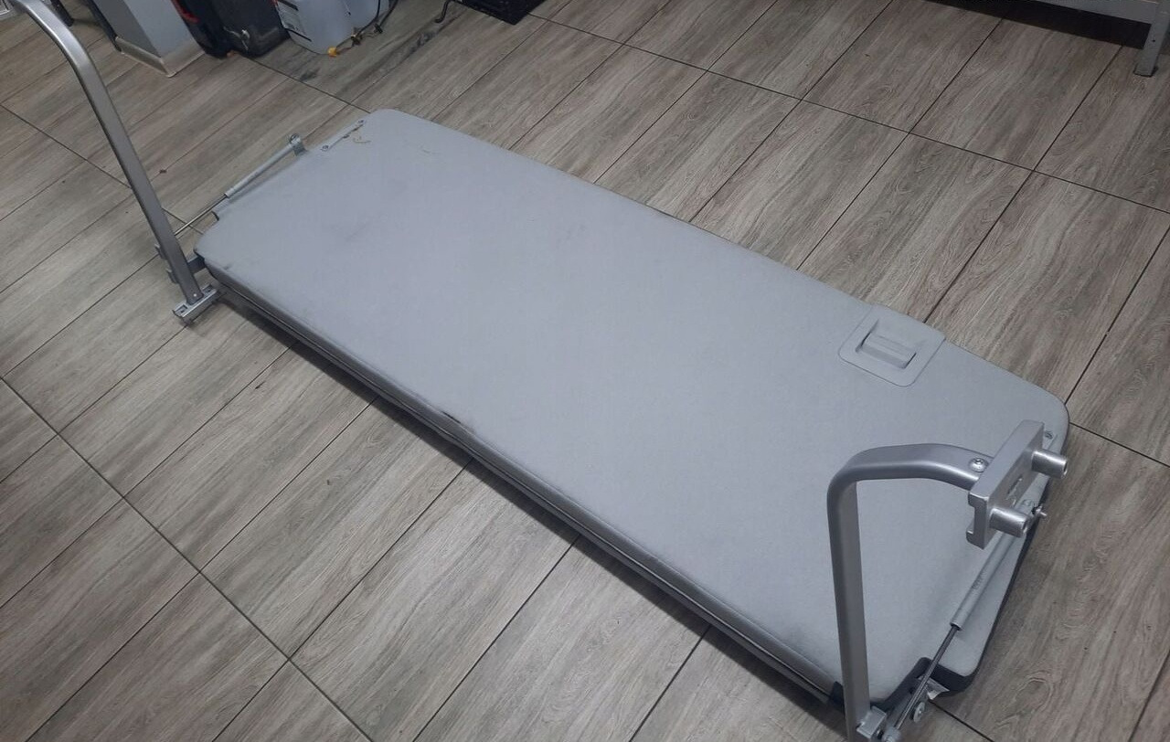 Renault ŁÓŻKO GÓRNE LEŻANKA RENAULT GAMA T RANGE - Asiento para Camión: foto 3 Renault ŁÓŻKO GÓRNE LEŻANKA RENAULT GAMA T RANGE - Asiento para Camión: foto 3