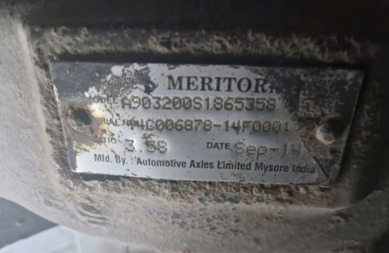 Renault WKŁAD MOSTU DYFER GŁÓWKA MIDLUM GAMA DXI VOLVO FL MERITOR 3.58 Renault - Diferencial para Camión: foto 2 Renault WKŁAD MOSTU DYFER GŁÓWKA MIDLUM GAMA DXI VOLVO FL MERITOR 3.58 Renault - Diferencial para Camión: foto 2