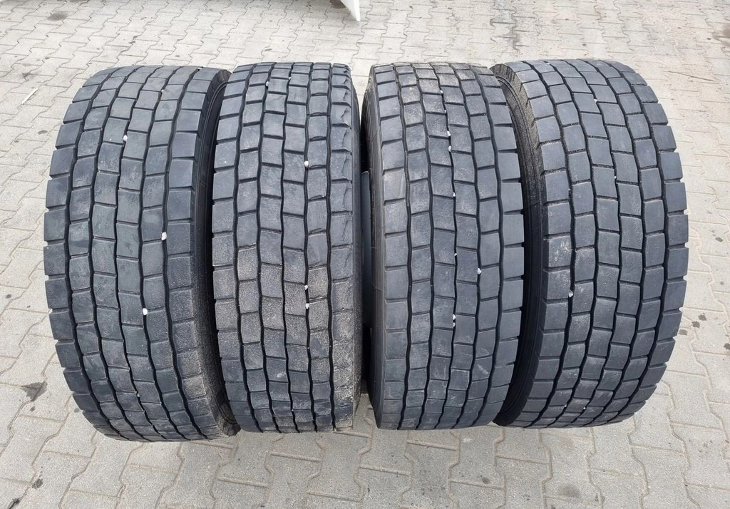 TYŁ NAPĘDOWE DOUBLE COIN KOMPLET 315/70 R22.5 RLB468 2024 ROK - Neumático: foto 1 TYŁ NAPĘDOWE DOUBLE COIN KOMPLET 315/70 R22.5 RLB468 2024 ROK - Neumático: foto 1