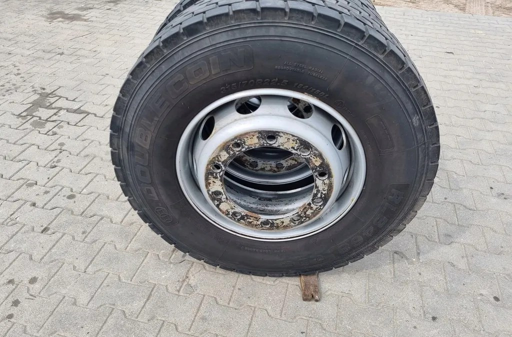 TYŁ NAPĘDOWE DOUBLE COIN KOMPLET 315/70 R22.5 RLB468 2024 ROK - Neumático: foto 2 TYŁ NAPĘDOWE DOUBLE COIN KOMPLET 315/70 R22.5 RLB468 2024 ROK - Neumático: foto 2