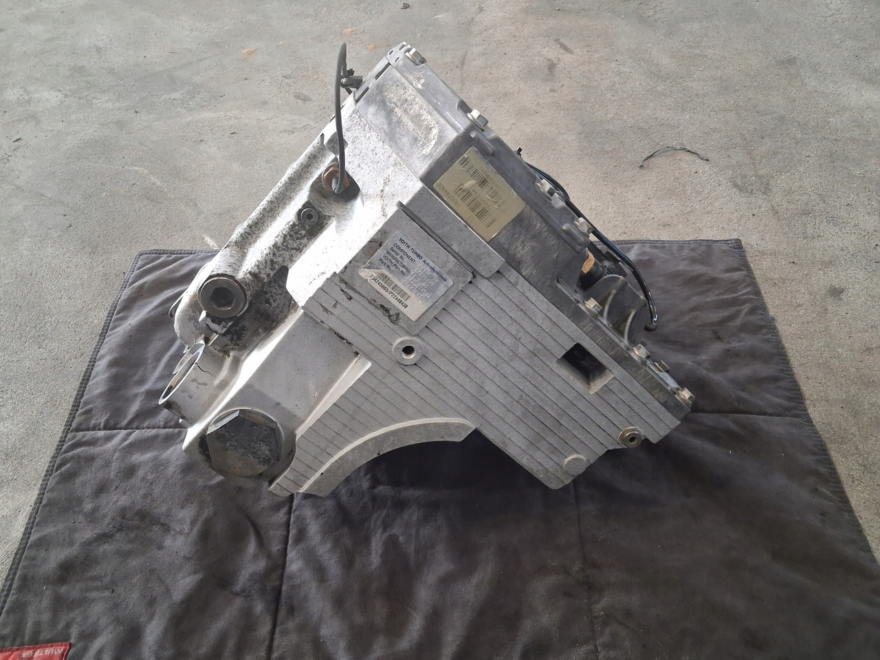 VOLVO RETARDER INTARDER SKRZYNI BIEGÓW I-SHIFT VOLVO FH FM 4 5 RENAULT GAMA T - Caja de cambios y piezas: foto 2 VOLVO RETARDER INTARDER SKRZYNI BIEGÓW I-SHIFT VOLVO FH FM 4 5 RENAULT GAMA T - Caja de cambios y piezas: foto 2