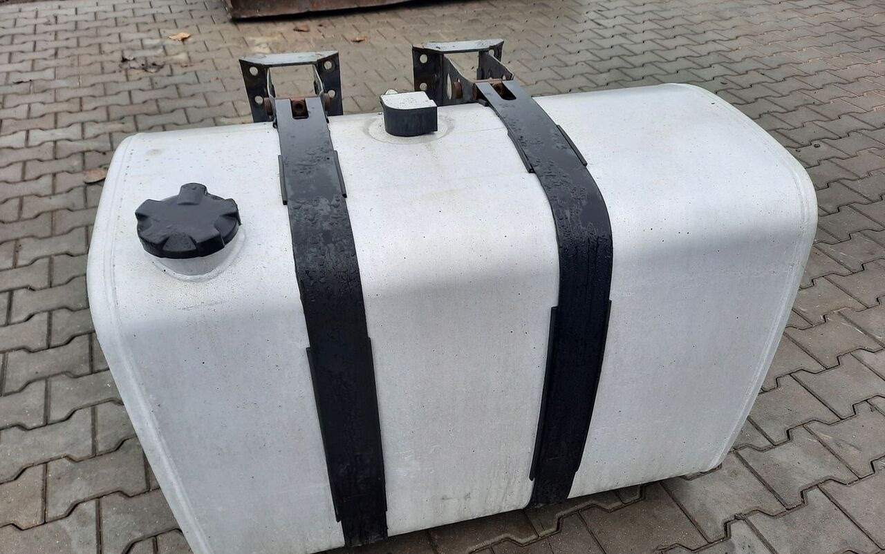 VOLVO ZBIORNIK PALIWA RENAULT GAMA RANGE T VOLVO FH FM 4 5 100/70/70 - Depósito de combustible para Camión: foto 1 VOLVO ZBIORNIK PALIWA RENAULT GAMA RANGE T VOLVO FH FM 4 5 100/70/70 - Depósito de combustible para Camión: foto 1